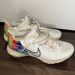 Men’s nike zoom golf shoes. Size 9. Worn a few times.